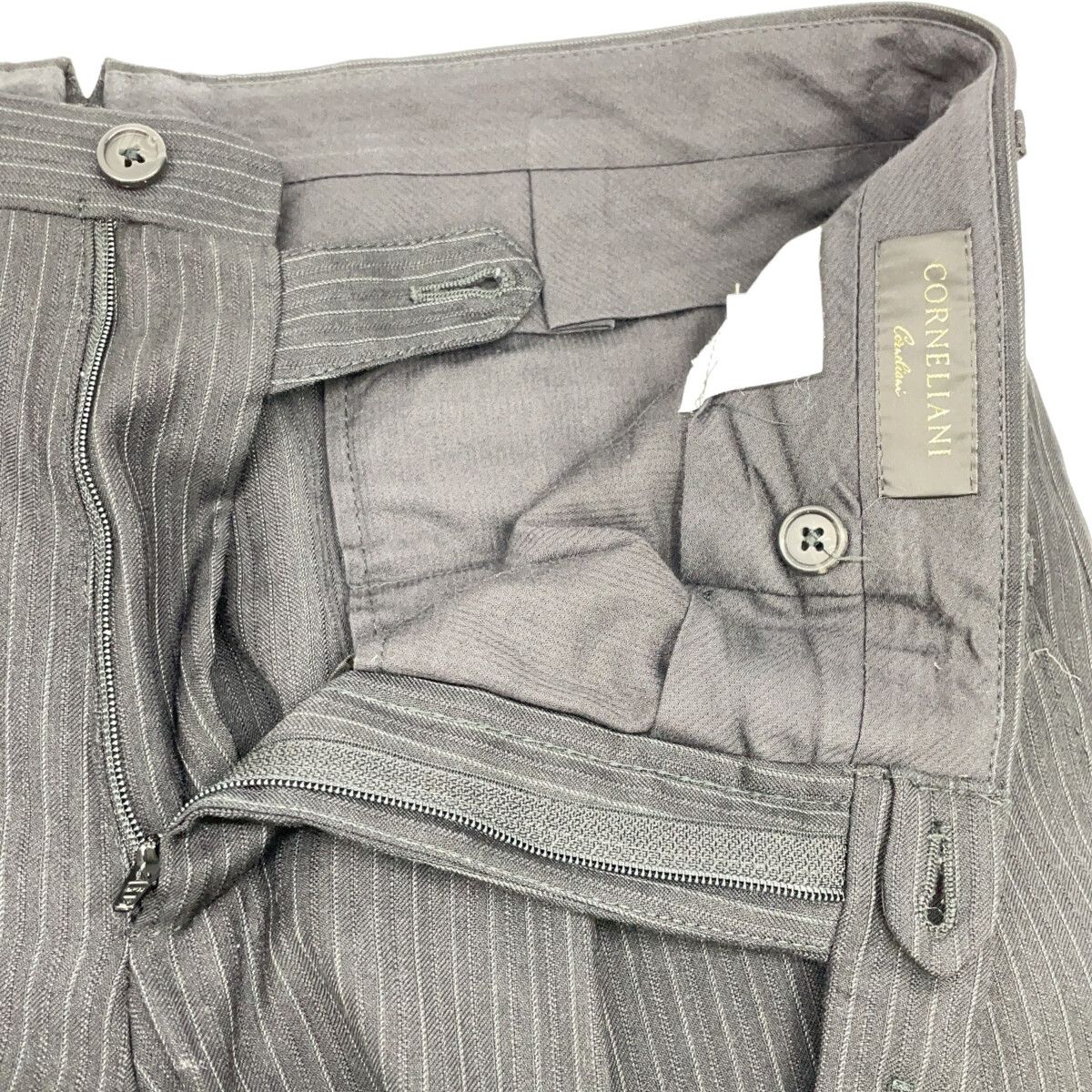 CORNELIANI コルネリアーニ ブラック ウール ストライプ スーツ 46