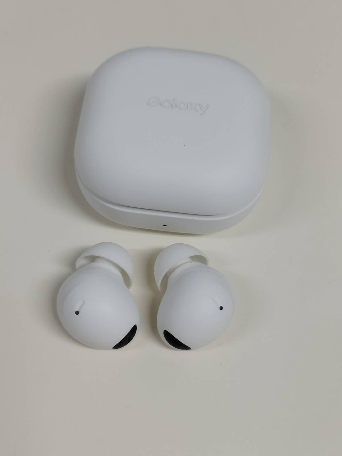 美品】SAMSUNG Galaxy Buds2 Pro/SM-R510/ワイヤレスイヤホン/ホワイト