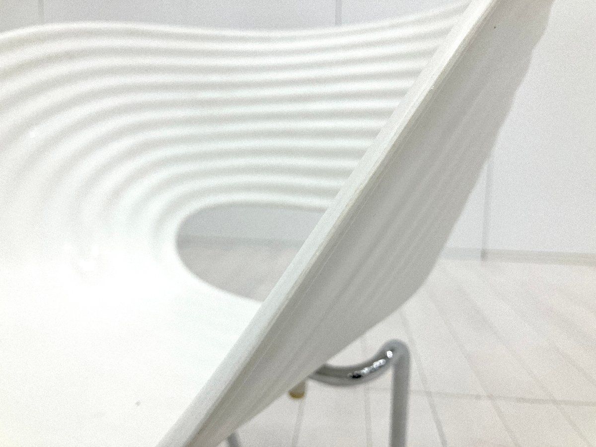 vitra/ヴィトラ□Tom Vac / トムバックチェア □ Ron Arad / ロン 