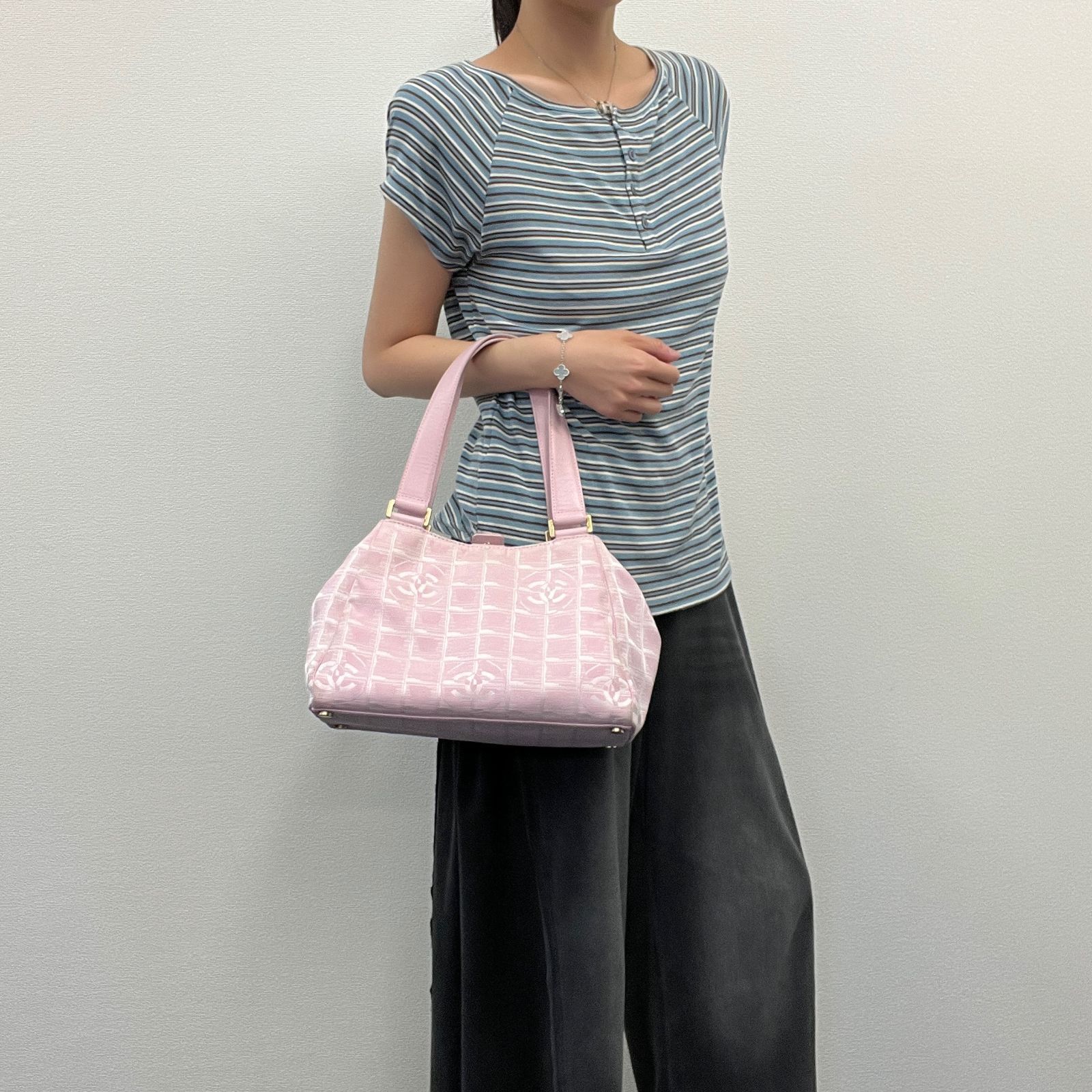 中古】CHANEL シャネル ニュートラベルライン ココマーク ハンドバッグ 