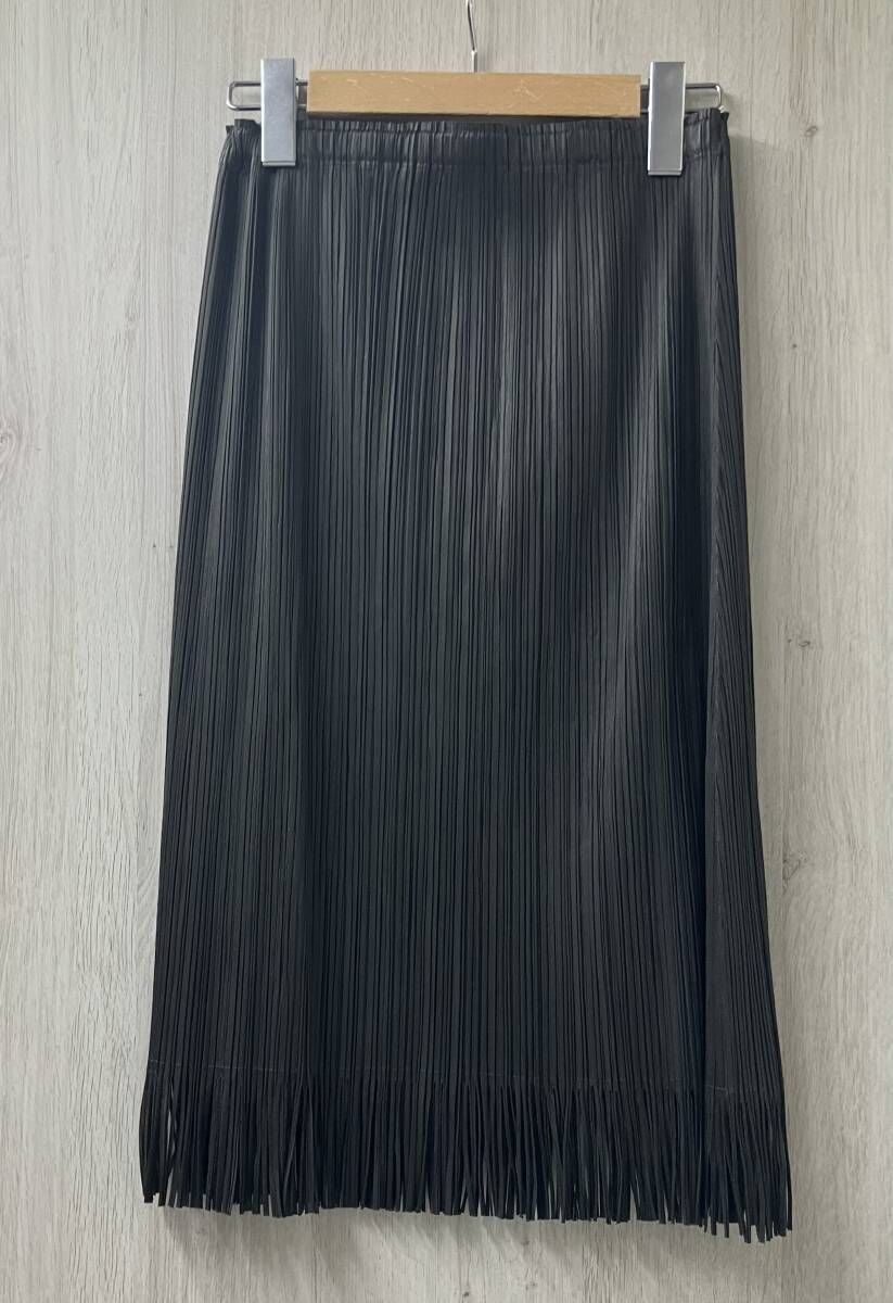 PLEATS PLEASE プリーツプリーズ 黒フリンジ　スカート PLEATS PLEASE プリーツプリーズ ISSEY MIYAKE PP61-JG186 プリーツ