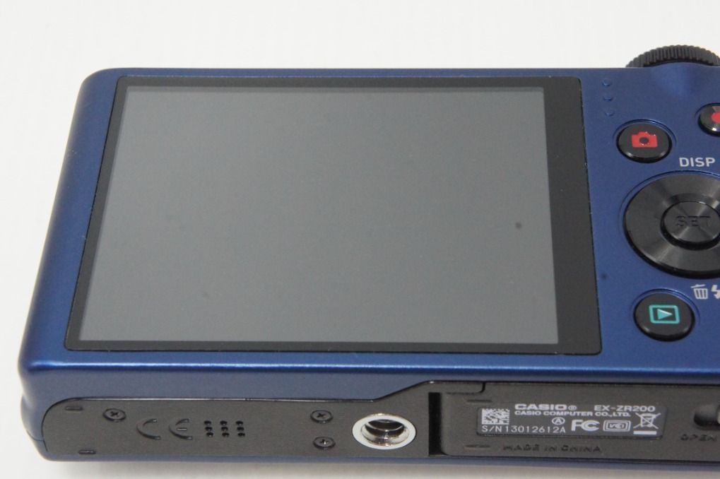 美品 CASIO カシオ HIGH SPEED EXILIM EX-ZR200 コンパクトデジタル