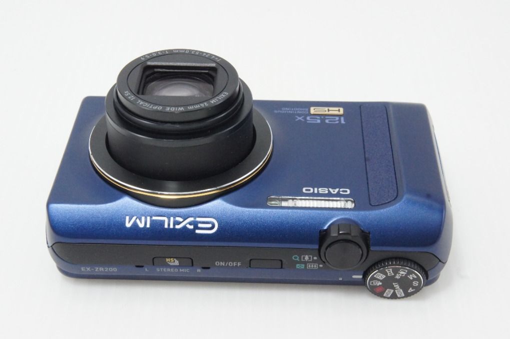 美品 CASIO カシオ HIGH SPEED EXILIM EX-ZR200 コンパクトデジタル