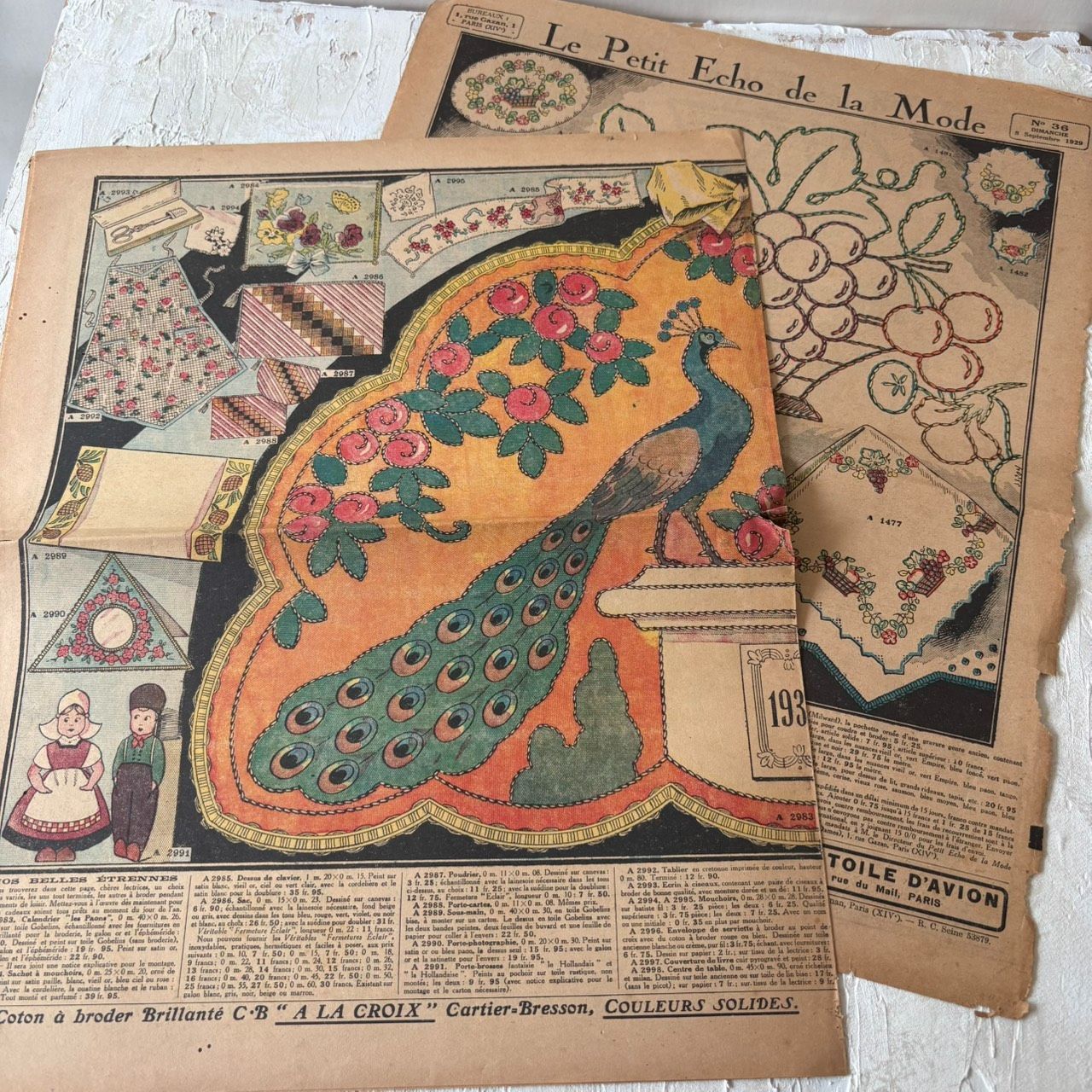 1929年 フランスアンティーク 孔雀・ぶどう・果物 刺繍図案
