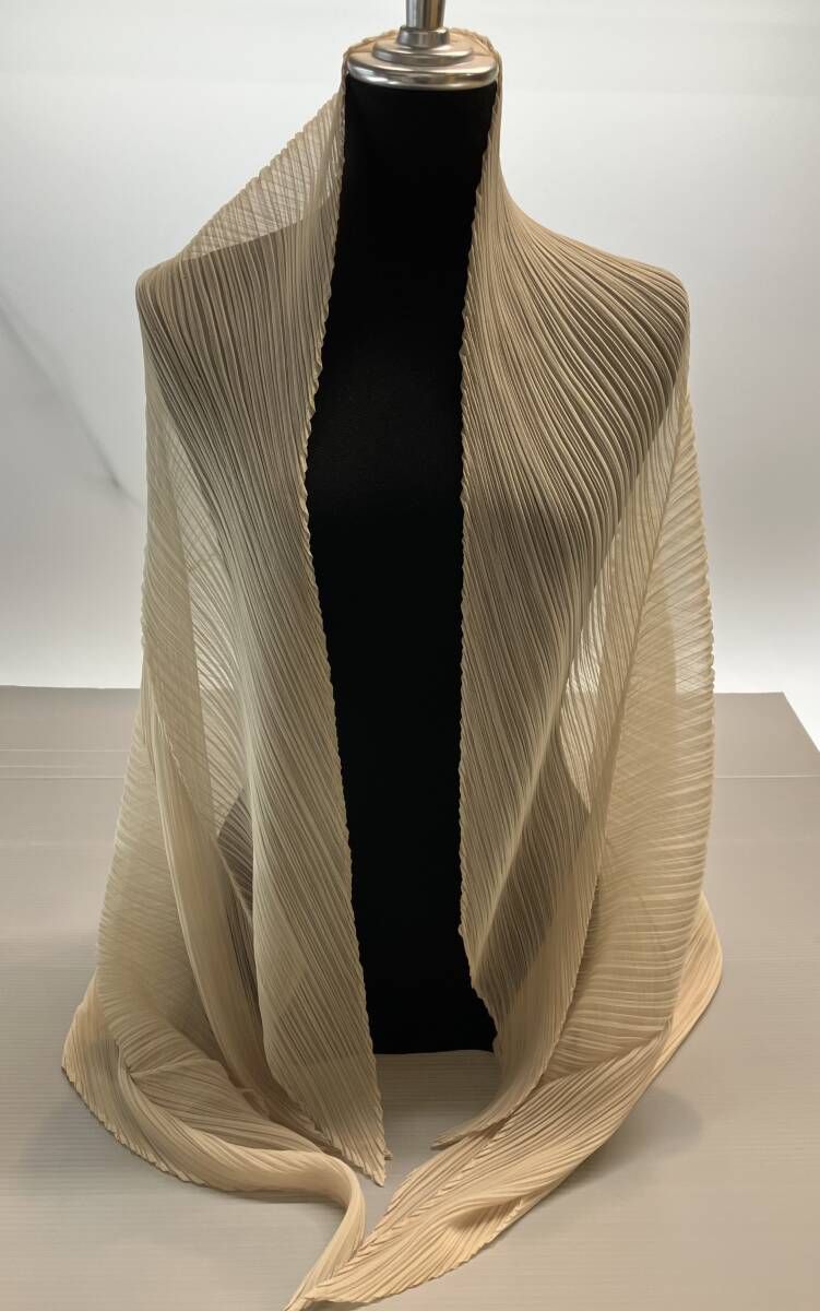 ☆ PLEATS PLEASE ISSEY MIYAKE プリーツプリーズイッセイミヤケ PP04