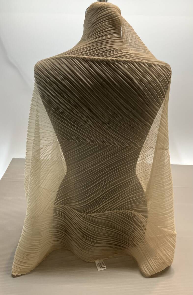 ☆ PLEATS PLEASE ISSEY MIYAKE プリーツプリーズイッセイミヤケ PP04