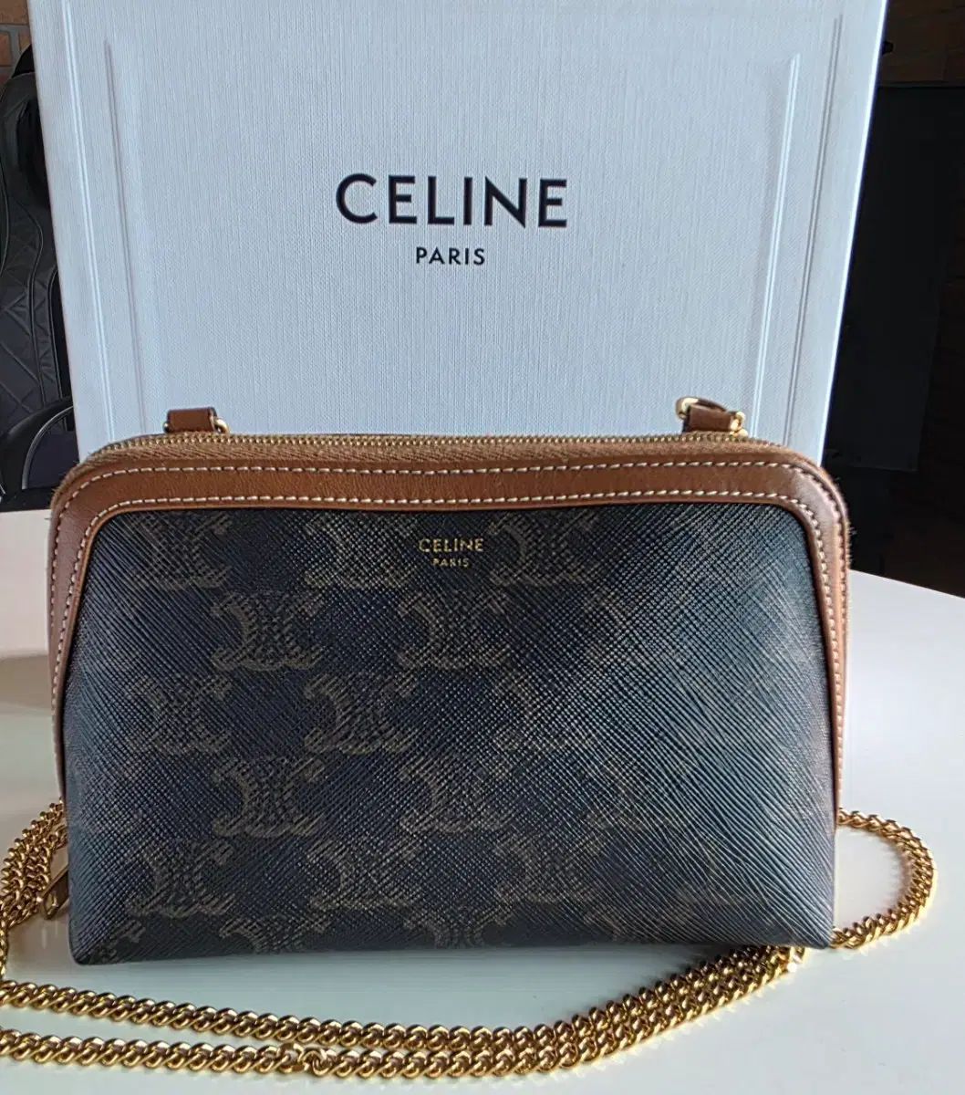 正規品/S級 Celine セリーヌ クラッチバッグ オン チェーン クロスバック 76,008円