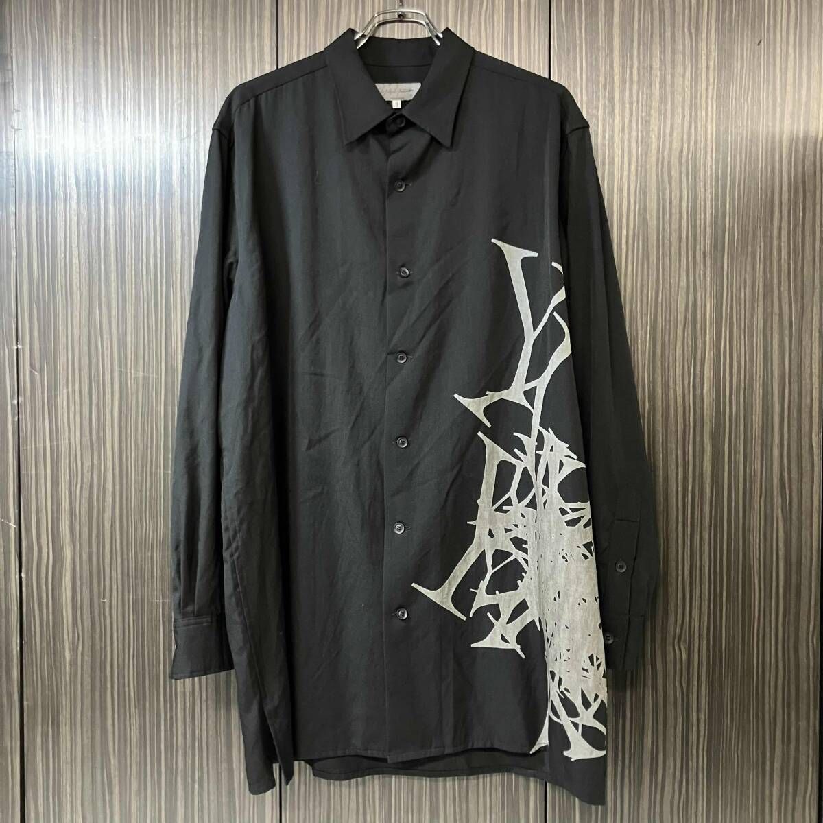 24ss YOHJI YAMAMOTO POUR HOMME 長袖シャツ 西武渋谷限定 ウールギャバジンYY抜染シャツ サイズ3 HS-B92-104 ヨウジヤマモトプールオム