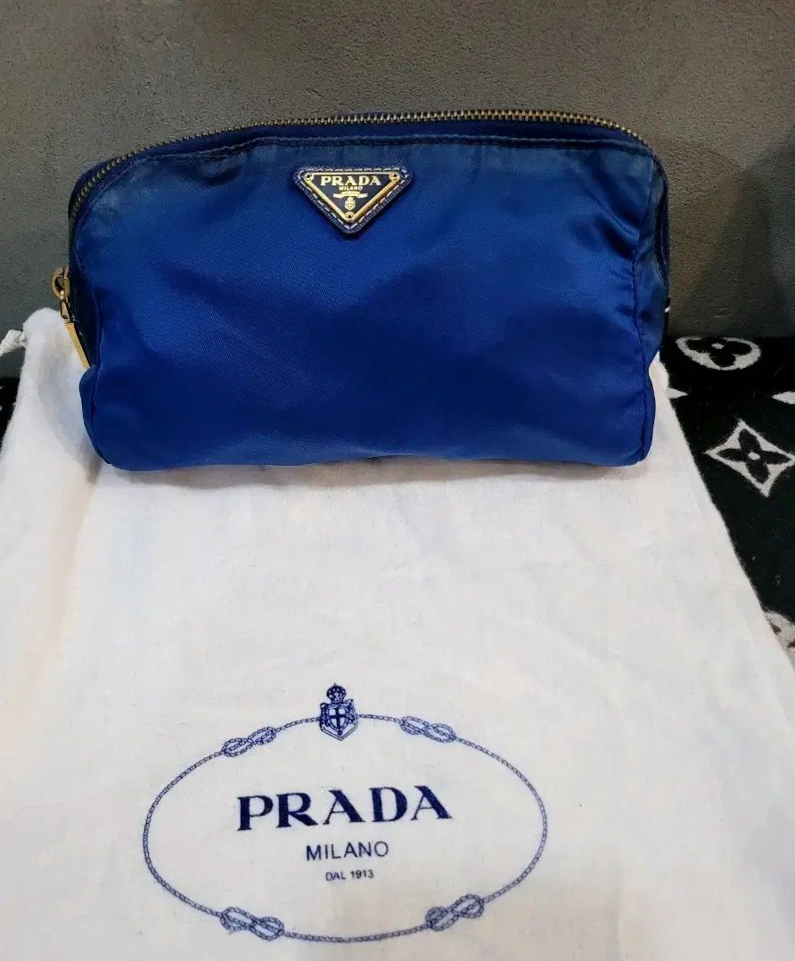 正規品 PRADA ポコノ テスート ナイロン ポーチバッグ