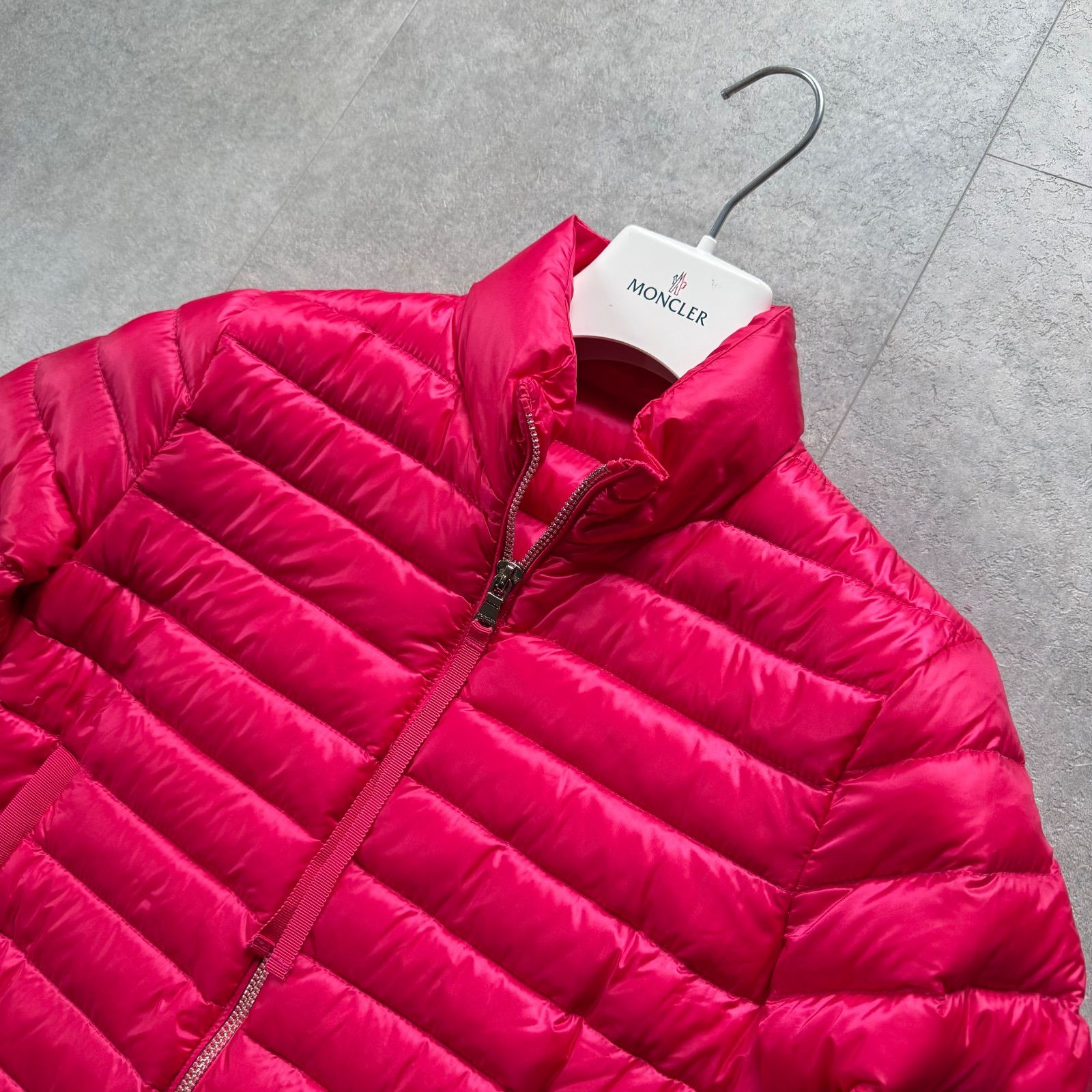 美品 MONCLER モンクレール Blein ライトダウン フリル レディース