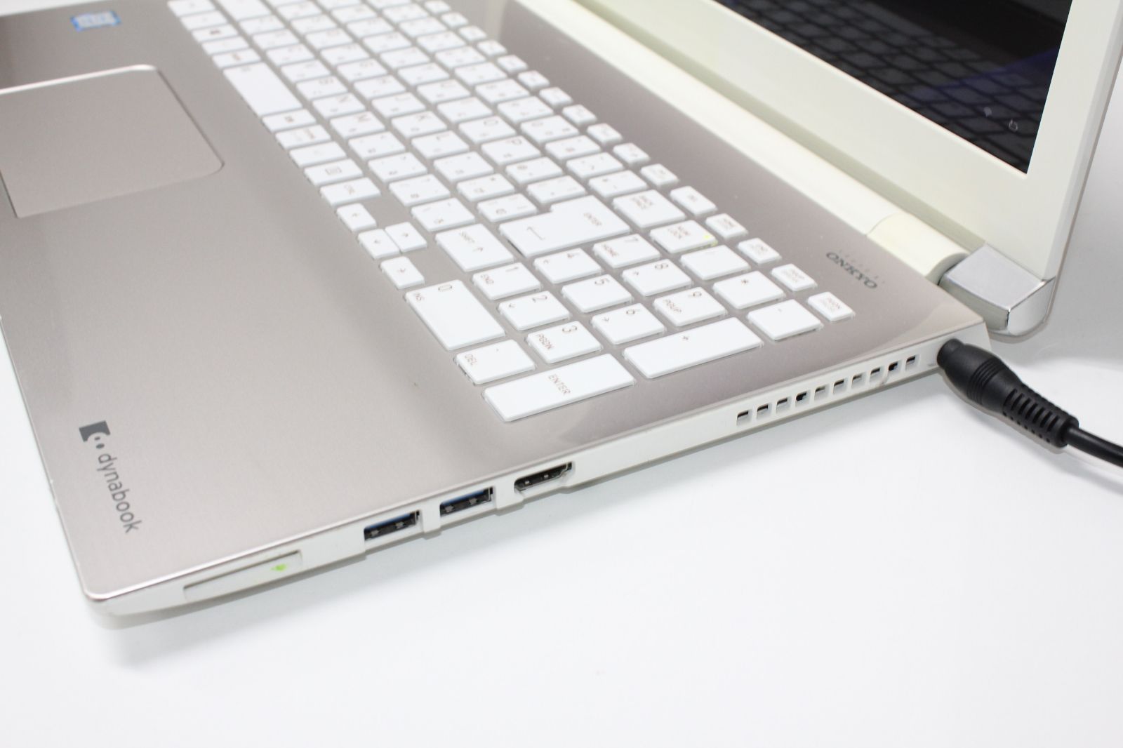 東芝 dynabook T65/EG 第7世代i7 SSD512GB 中古 - メルカリ