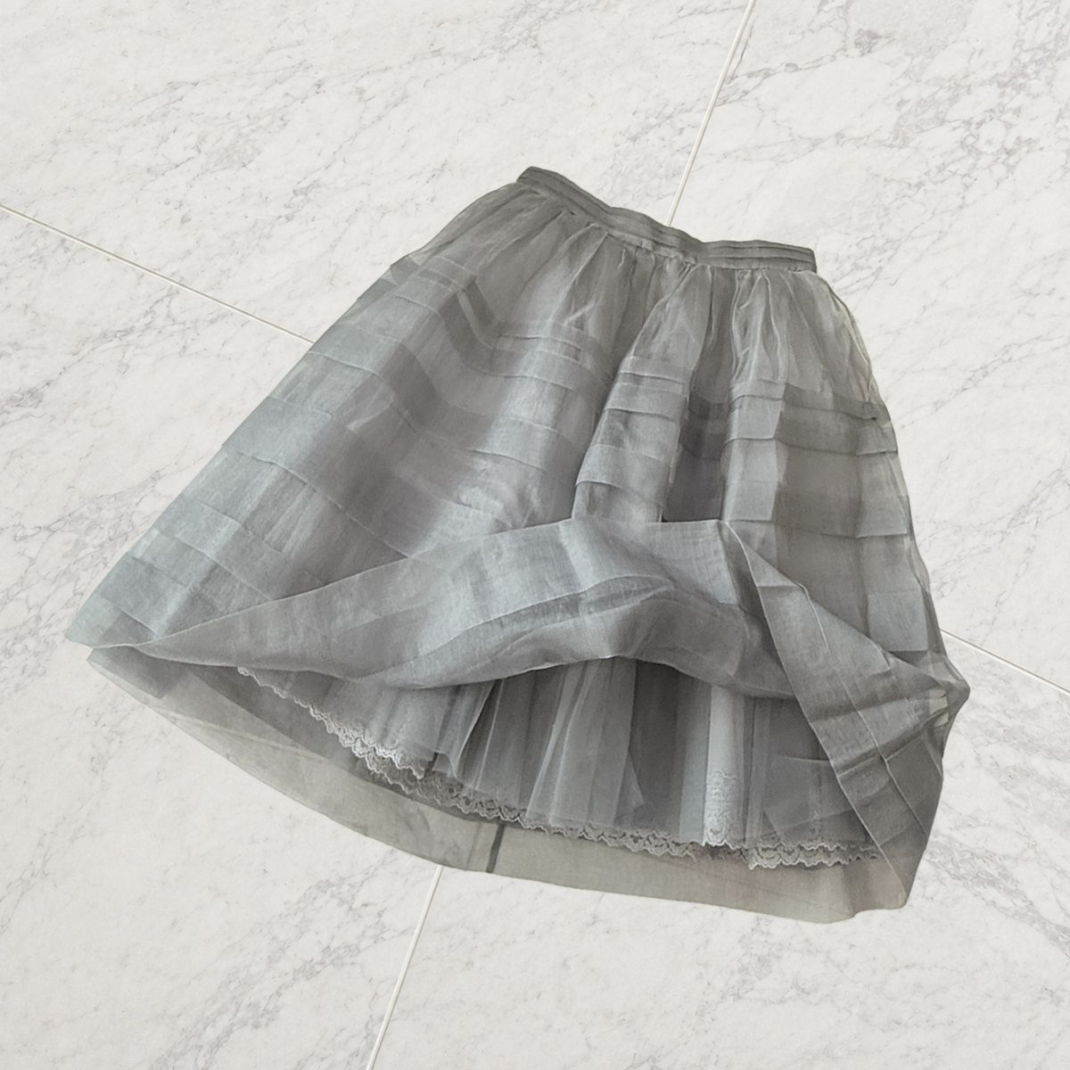 美品 / 参考価格168,480円 / シルク100％の心地良さ】DAISY LIN FOXEY