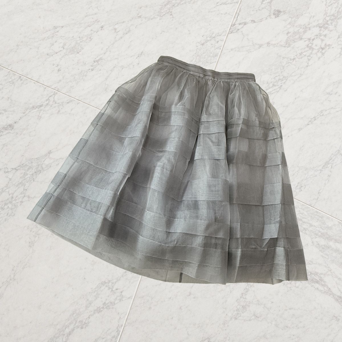 美品 / 参考価格168,480円 / シルク100％の心地良さ】DAISY LIN FOXEY