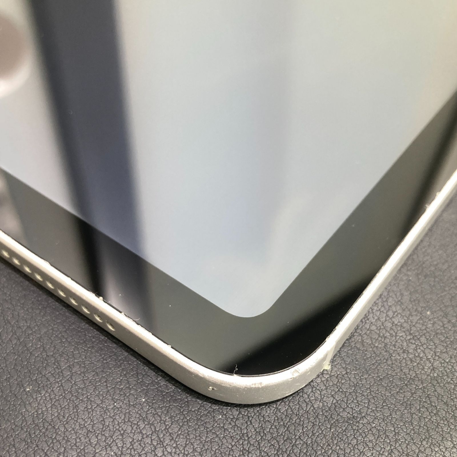 動作正常】iPad 第10世代 64GB Wi-Fi セルラーモデル シルバー 整備品