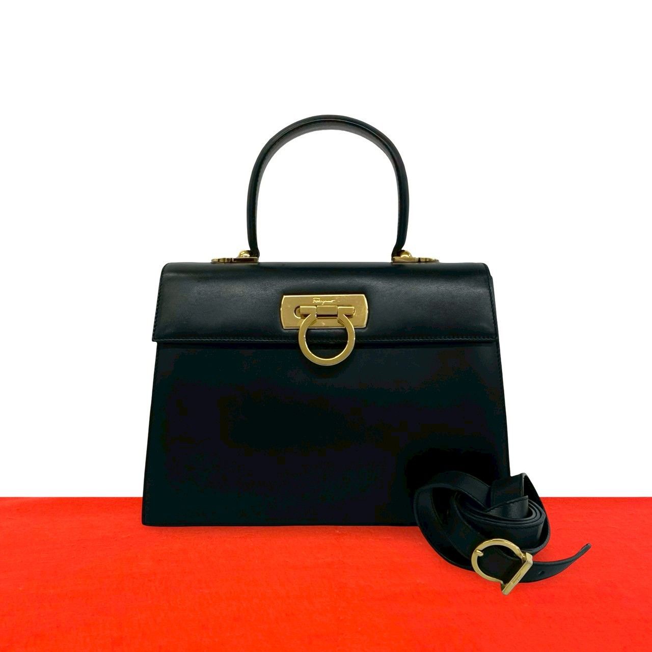 極 美品 Salvatore Ferragamo サルヴァトーレフェラガモ ガンチーニ