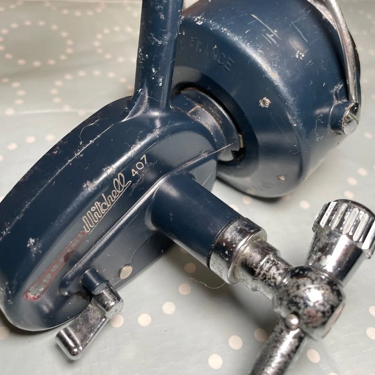 ④ Mitchell ミッチェル 407 スピニングリール 黒　新品 当時物】フランス製 ミッチェル 407 スペシャル ハイスピード 右巻き