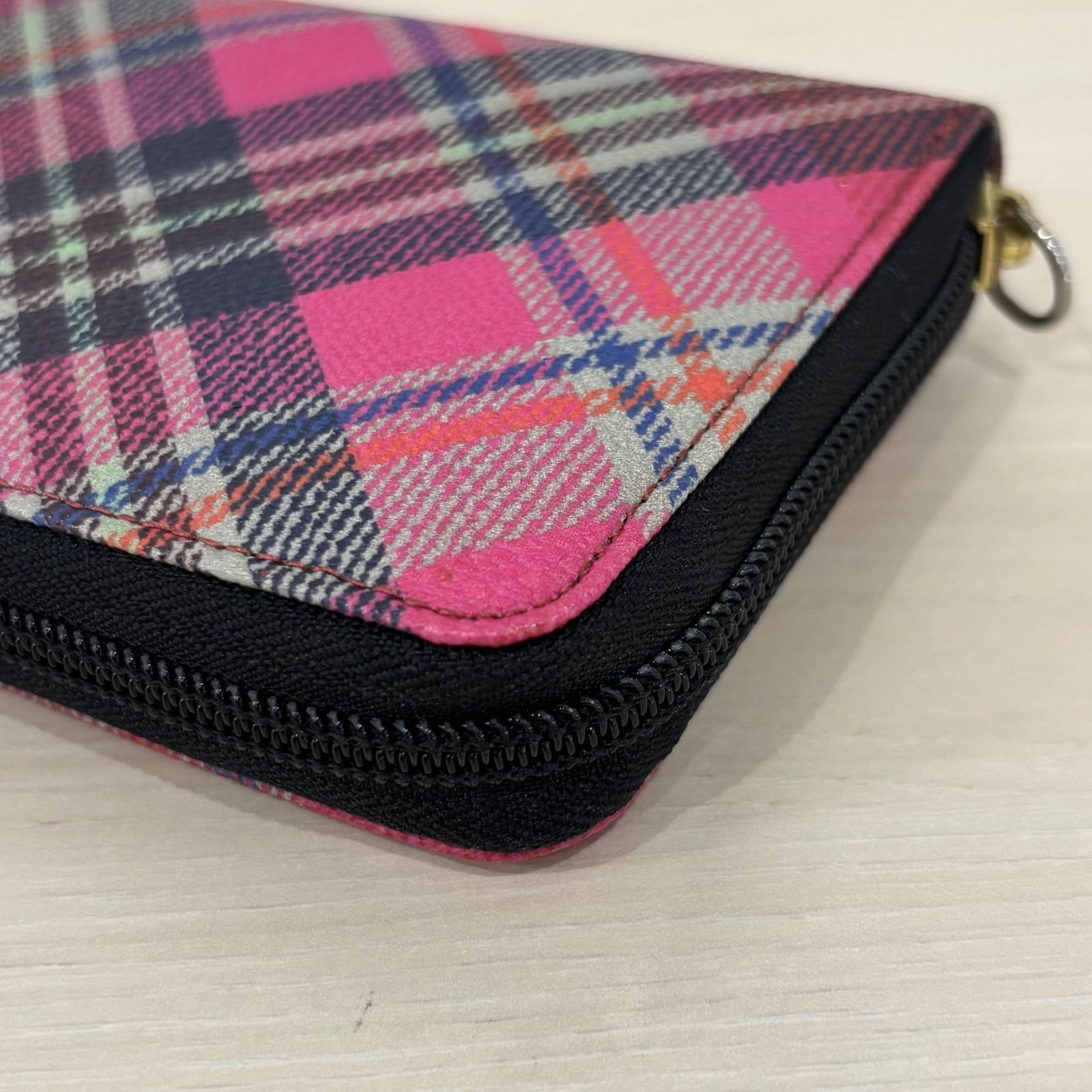 r) Vivienne Westwood ヴィヴィアンウエストウッド 長財布 ラウンド