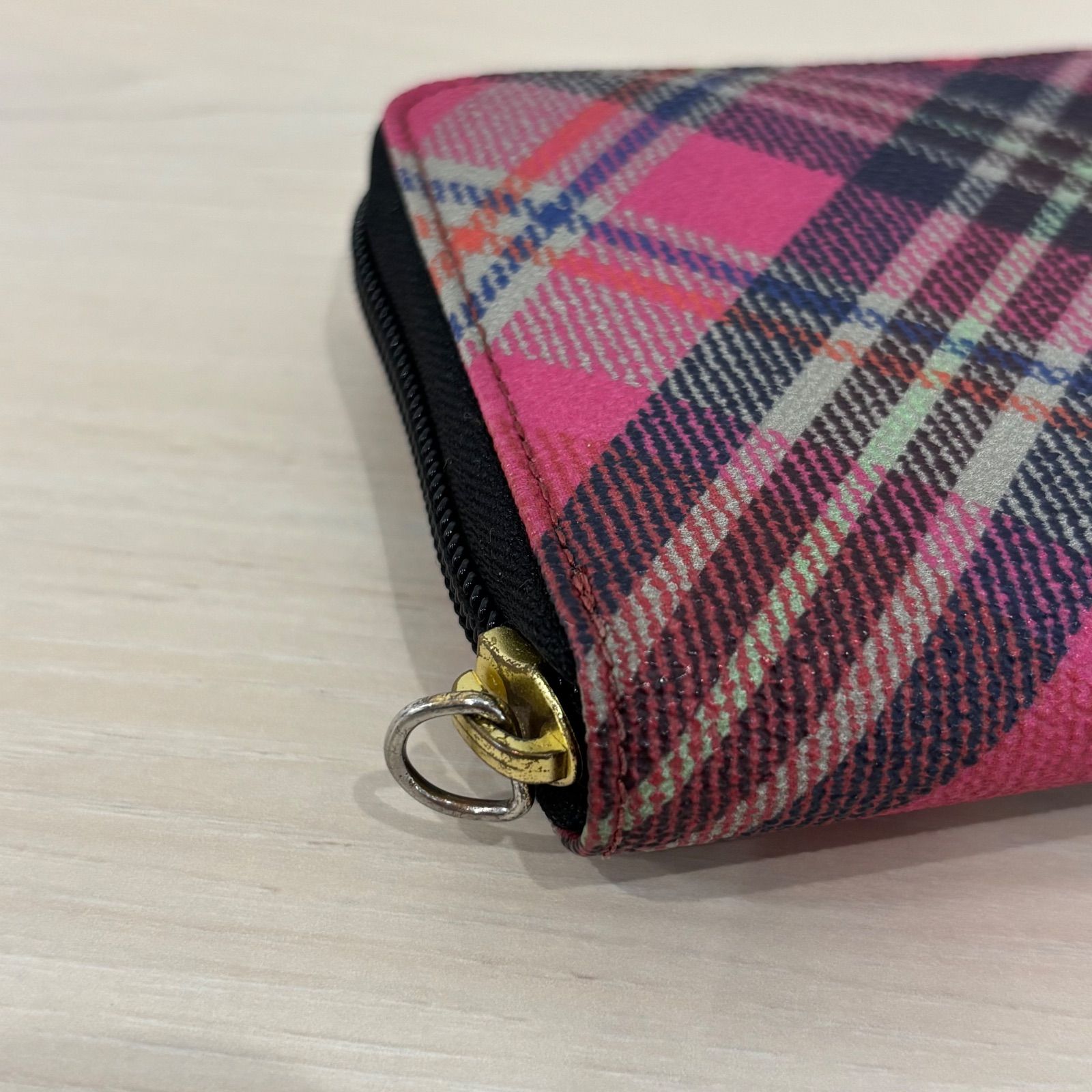 r) Vivienne Westwood ヴィヴィアンウエストウッド 長財布 ラウンド