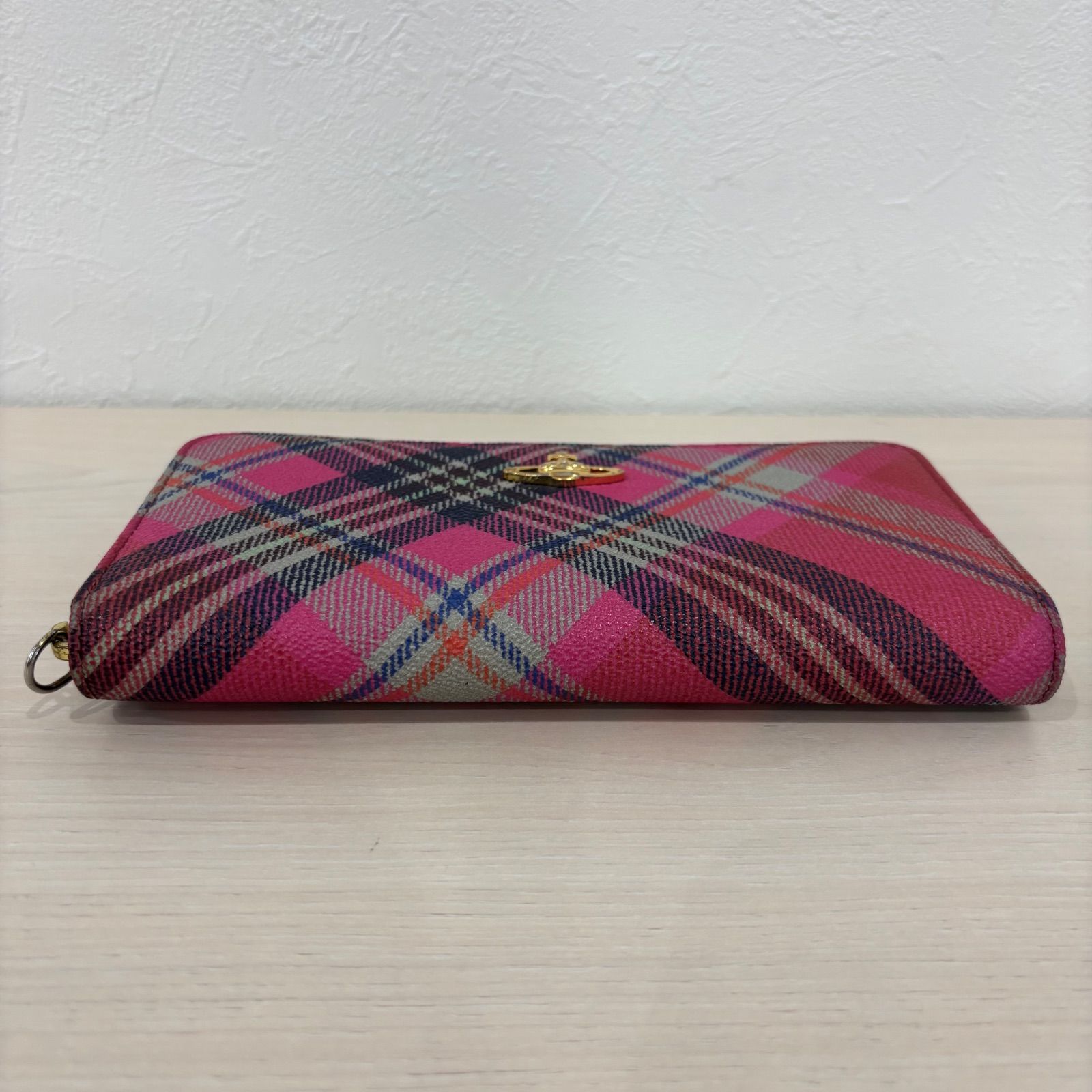 r) Vivienne Westwood ヴィヴィアンウエストウッド 長財布 ラウンド