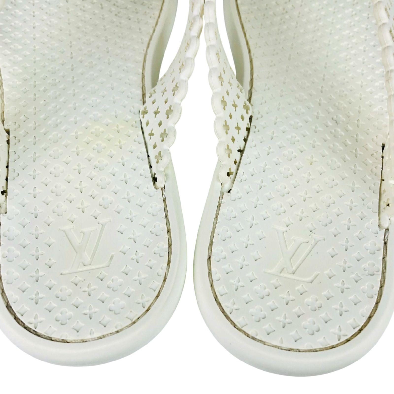良品☆LOUIS VUITTON☆ルイヴィトン・レディース エンボス加工LV