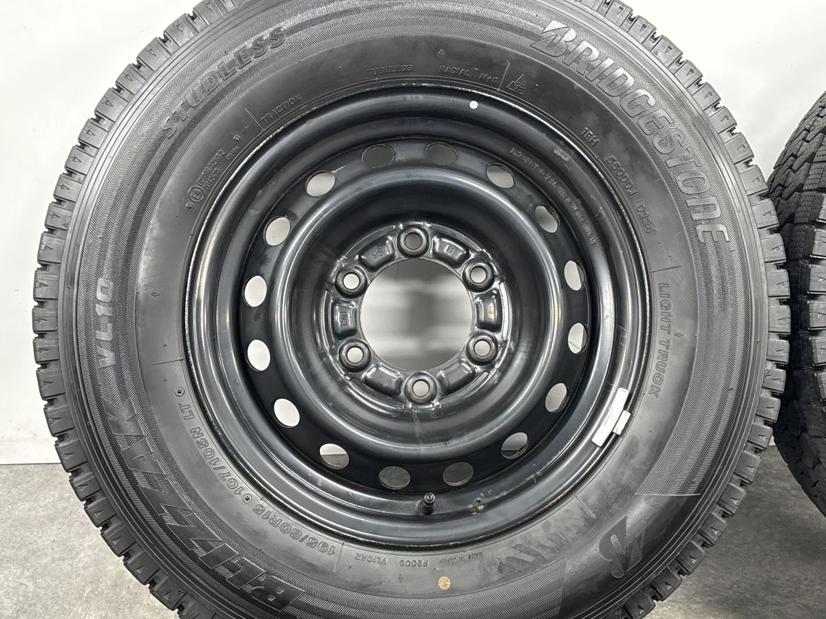 バリ溝 美品】トヨタ 200 ハイエース 純正 15in 6J +35 PCD139.7 