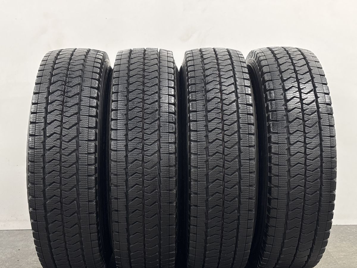 バリ溝 美品】トヨタ 200 ハイエース 純正 15in 6J +35 PCD139.7