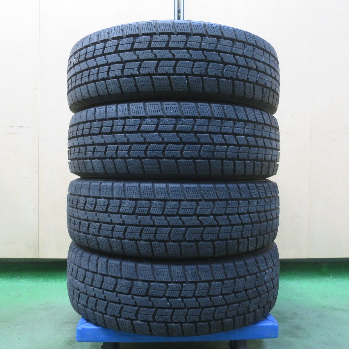 バリ溝！23年！9分☆スタッドレス 175/65R15 グッドイヤー アイスナビ7