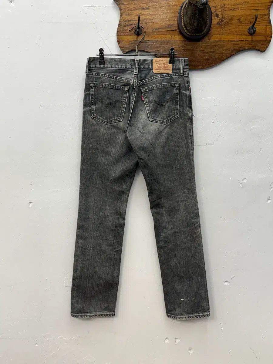 29) 00s リーバイス ローライズ ダメージ W503
