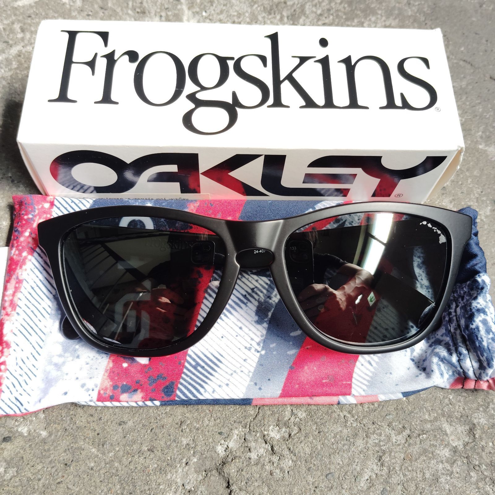 OAKLEY Frogskins MATTE BLACK BLACK IRIDIUM POLARIZED オークリー