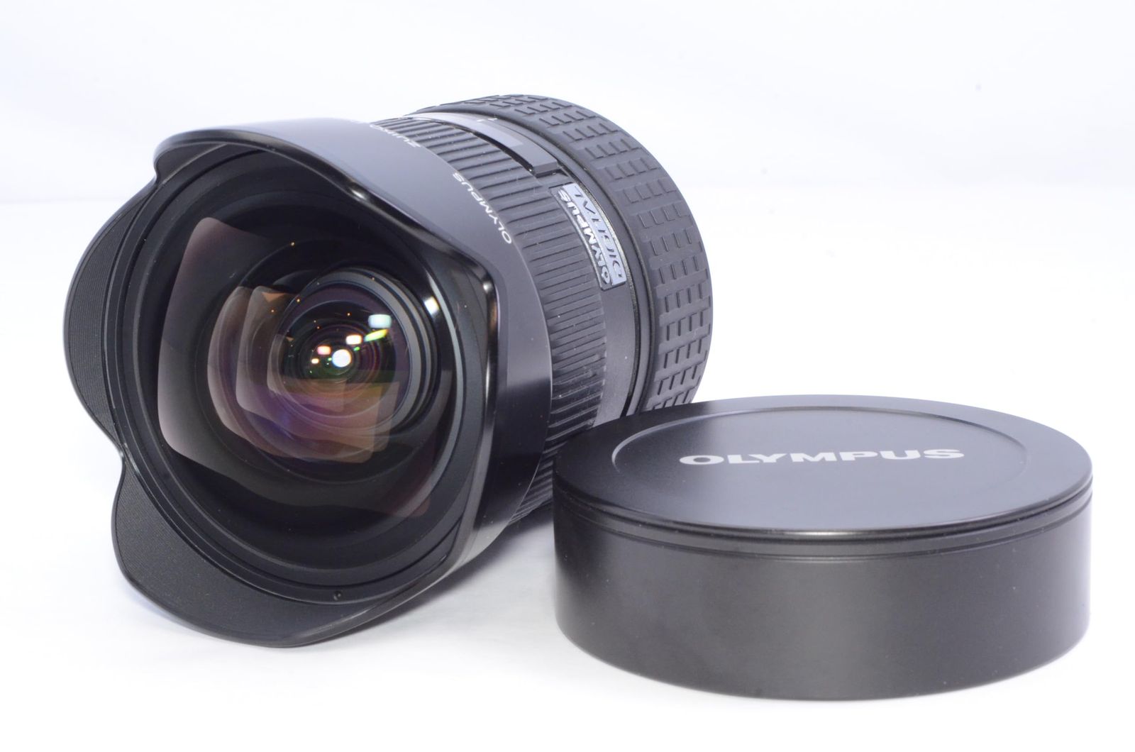 OLYMPUS ZUIKO DIGITAL ED 7-14mm F4.0 超広角レンズ ピントリングべたつき フロントキャップ付