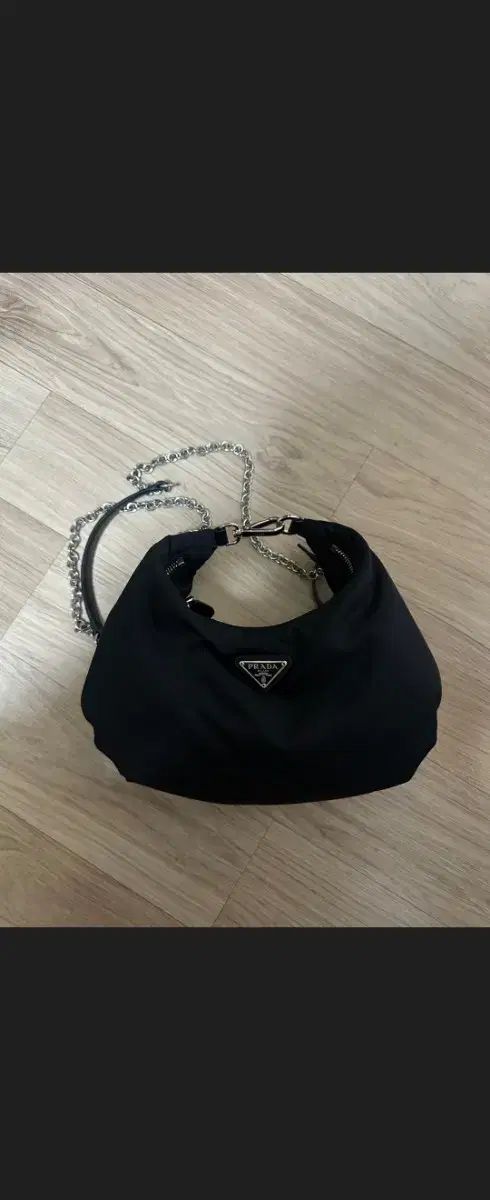PRADAバッグ