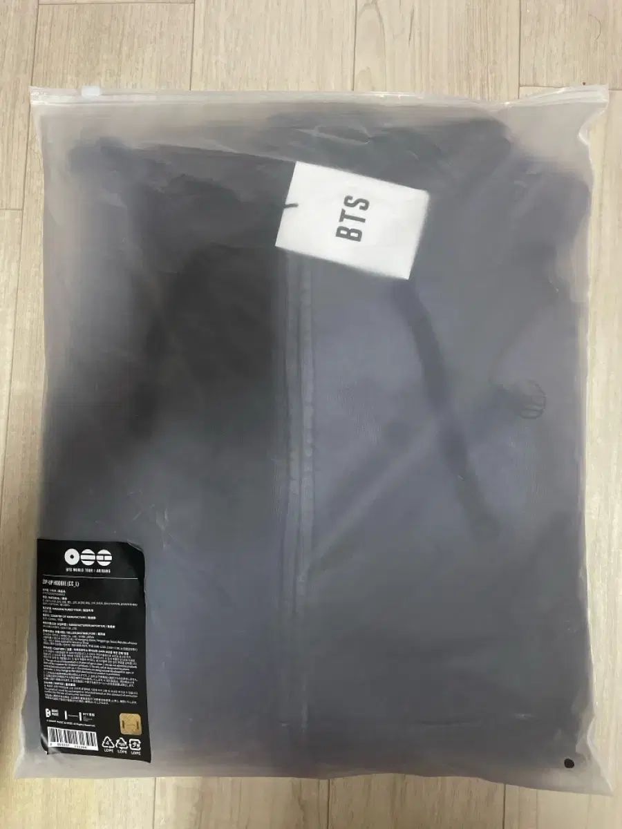 BTS 防弾 フードジップアップ 釜山コンサート アリラン 韓国限定 ジップアップフーディー L