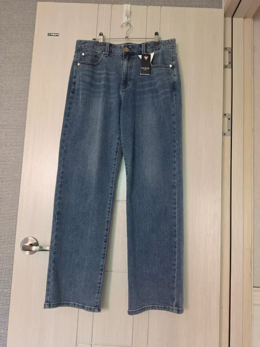 GUESS メンズ ワイド デニム 32インチ 新品