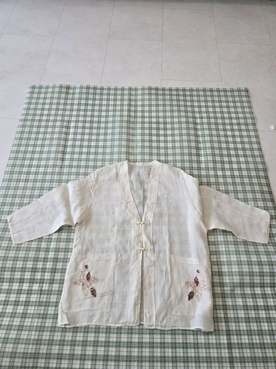 40ㅡリネン 麻 刺繍 ロング ジャケット ㅡ110