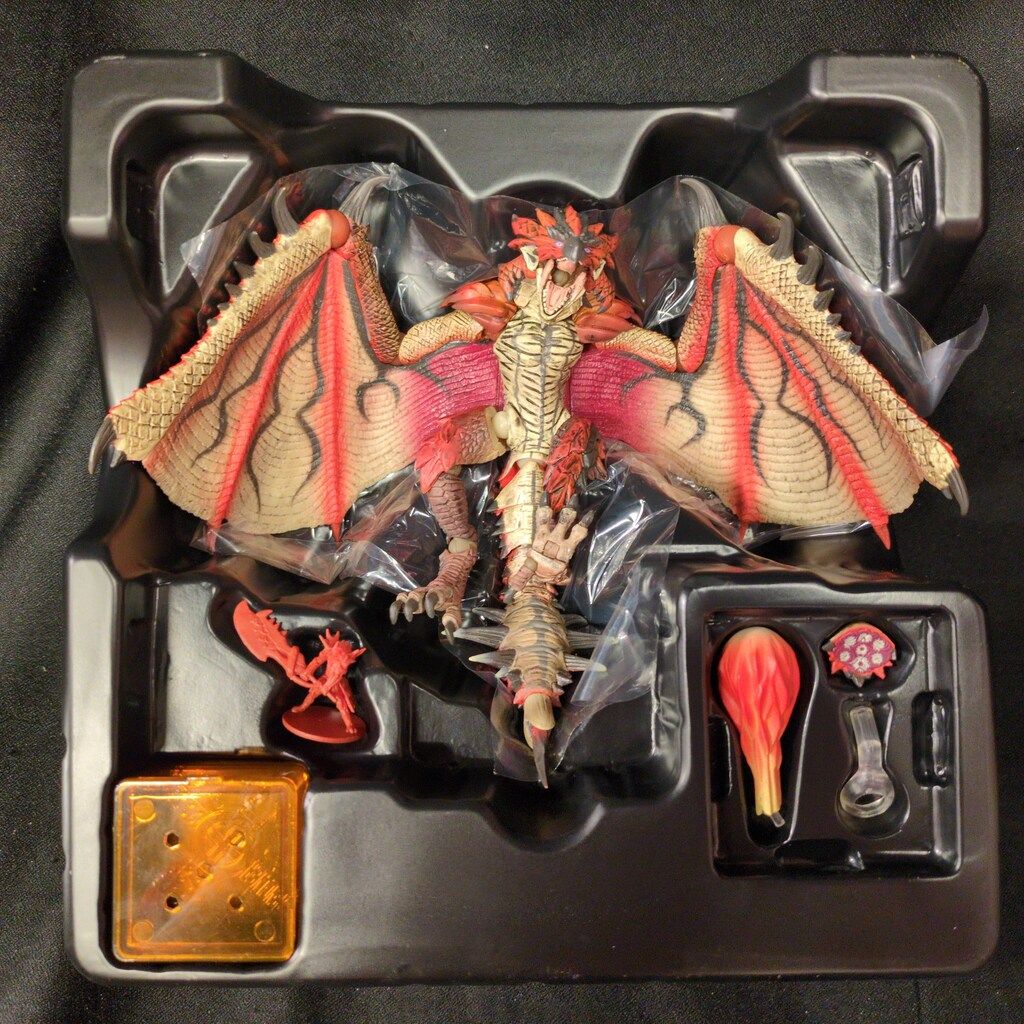 リボルテックヤマグチ No.121 リオレウス 海洋堂 新品