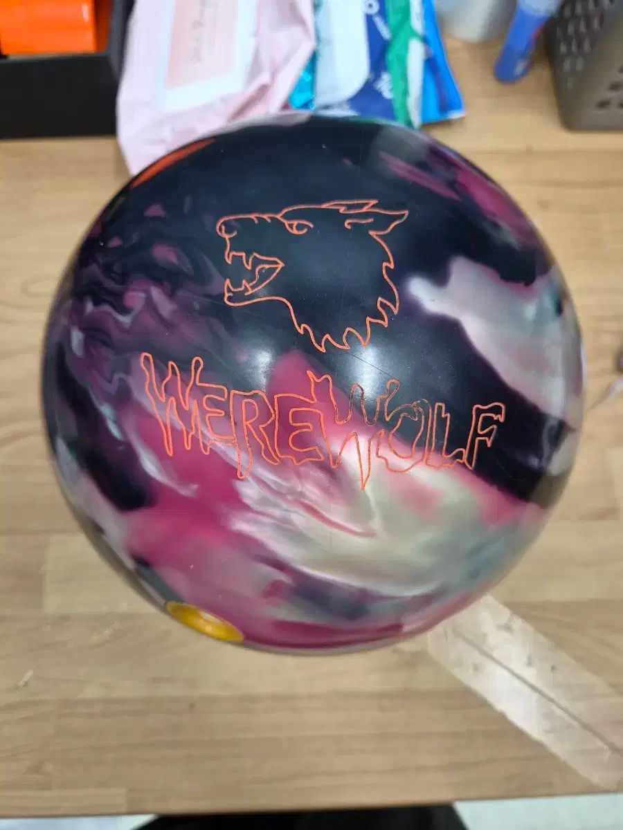 中古ボーリングボール 14p ウェアウルフ