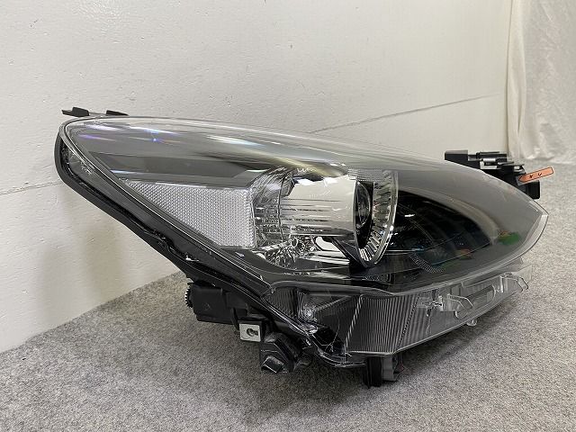 マツダ2/MAZDA 2/ DJLFS/DJLAS/DJ5FS/DJ5AS 純正 右 ヘッドライト