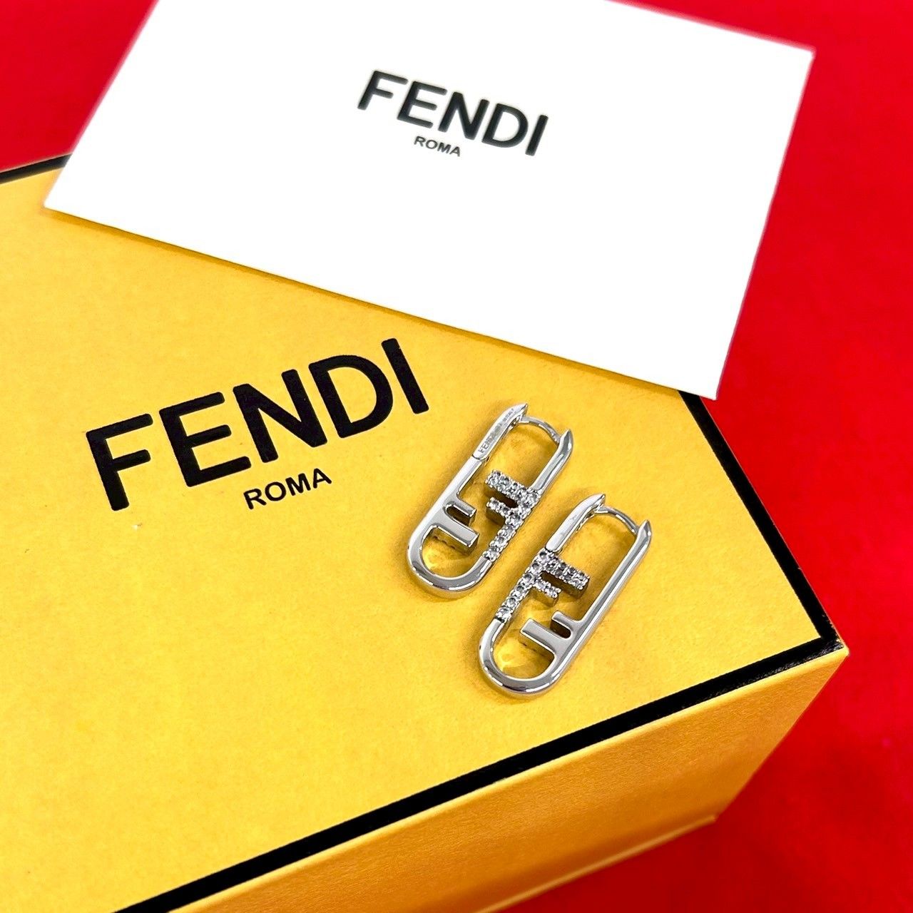 極 美品 保存箱付 FENDI フェンディ オーロック ピアス FF ロゴ