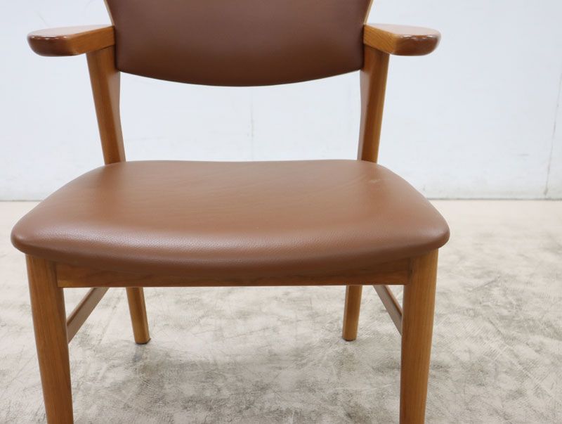 展示品 いのうえアソシエーツ Awaza LD アワザ LD 腰の椅子 ダイニング