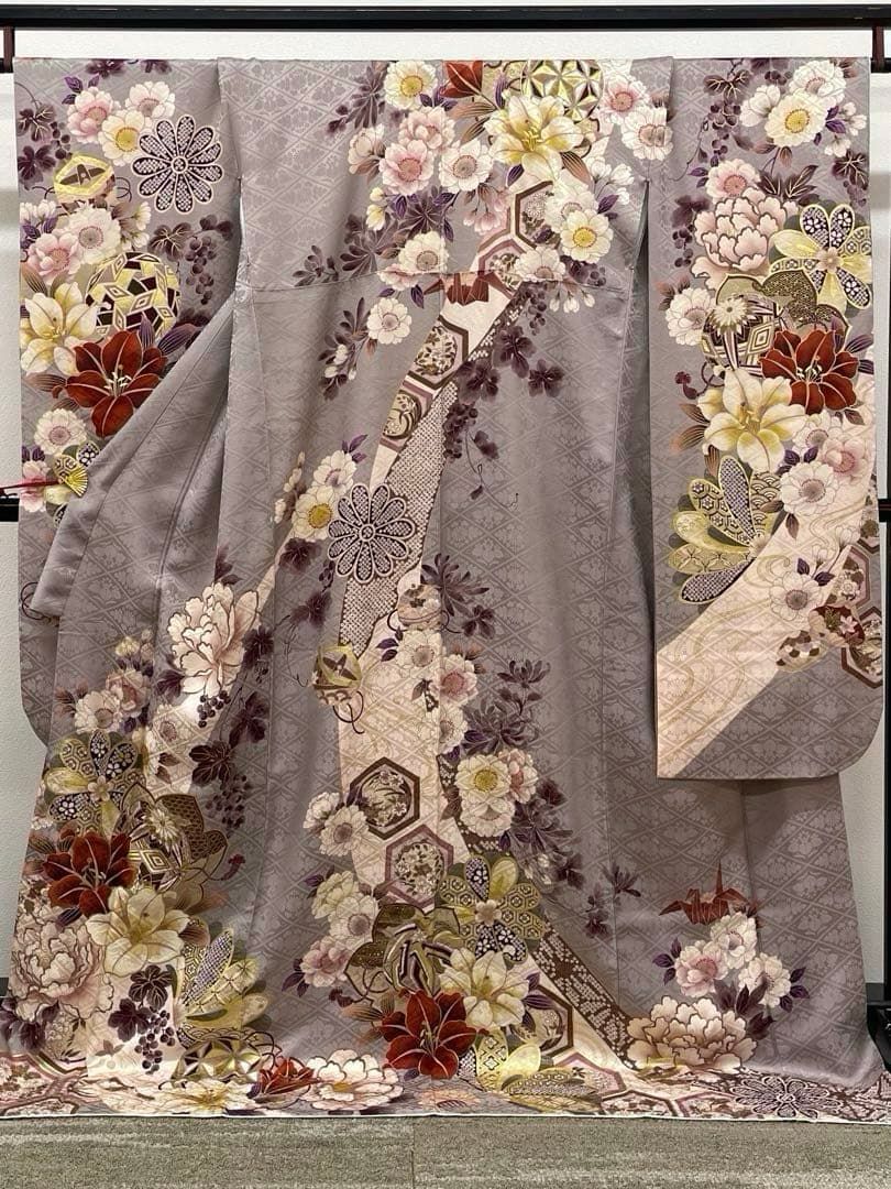 振袖 刺繍 金彩 紋意匠 くすみカラー 身丈176cm 撥水加工済 MO3853