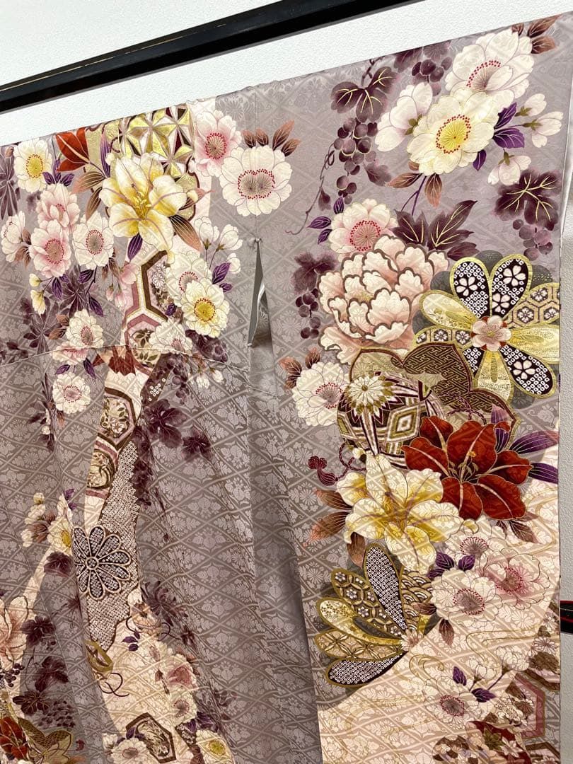 振袖 刺繍 金彩 紋意匠 くすみカラー 身丈176cm 撥水加工済 MO3853 