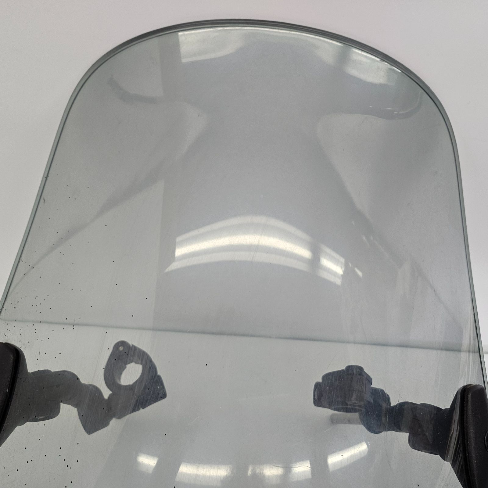 GIVI ジビ バイク用 中型ウインドスクリーン A601 品番47719 ブラウン