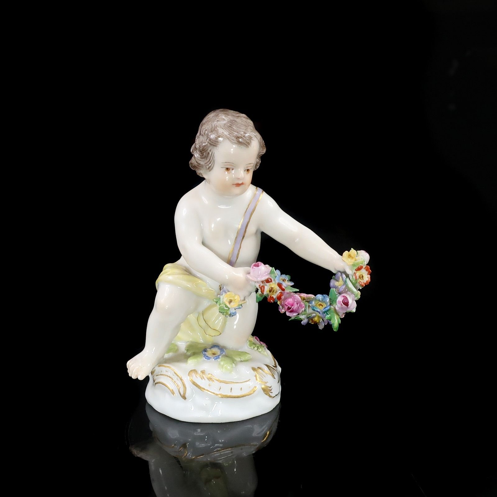【Meissen】マイセン 花飾りをもつ天使 ( B49 ) ポーセリン _ 置物 オブジェ