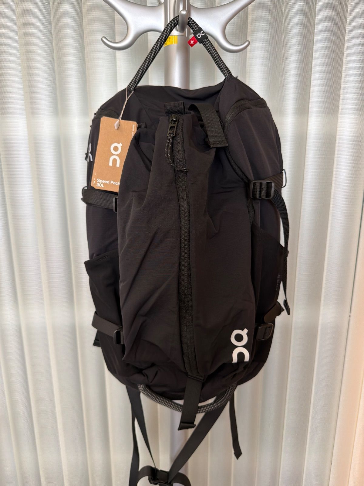 新品 On オン スピードパック30L 黒 バックパック リュックサック