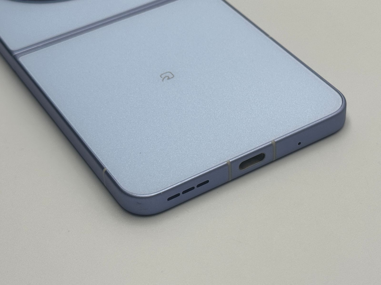 Libero Flip A304ZT ブルー SIMフリー中古C 128GB - メルカリ