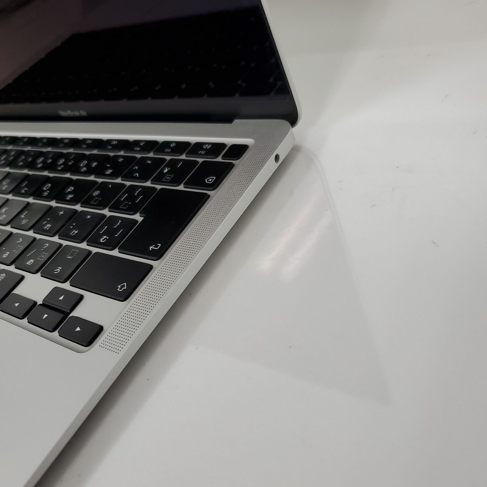 中古美品！大容量！Apple MacBook Air (M1,2020) A2337・Apple M1 