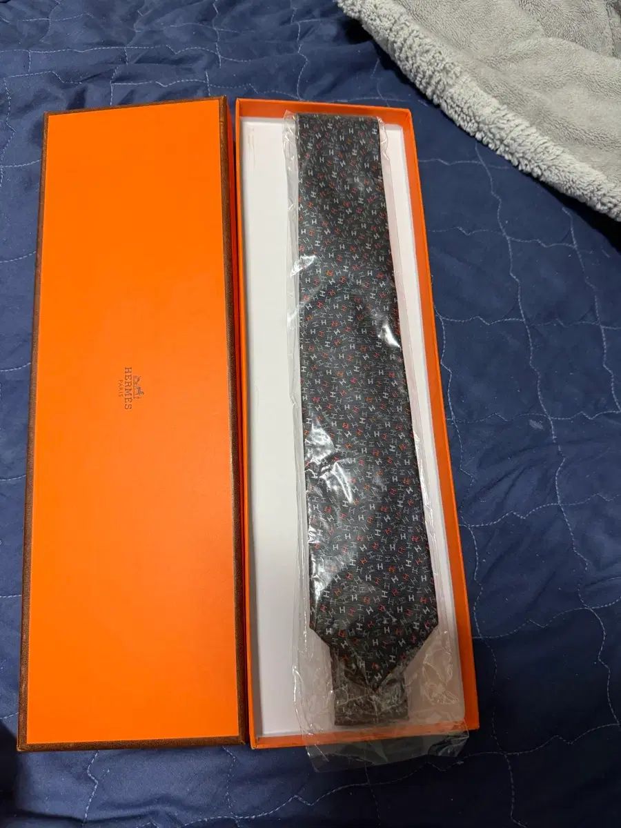 エルメス ネックタイ パータン あり 新品