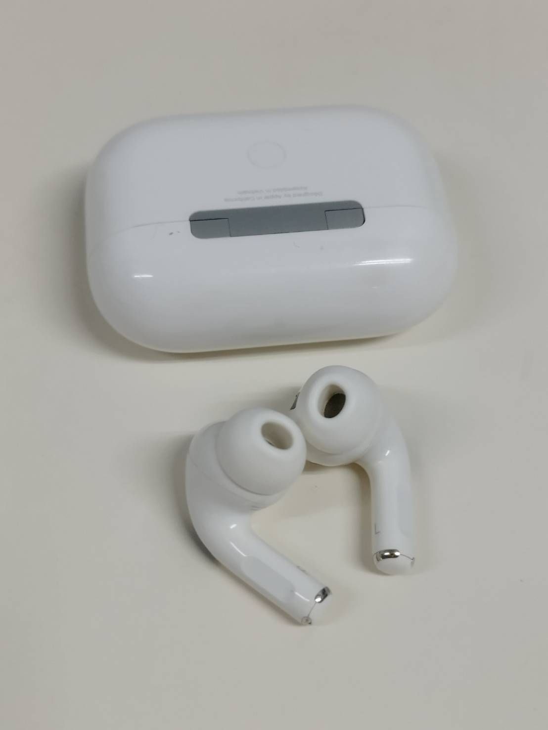 正規品】Apple AirPods Pro 第1世代/A2190,A2083,A2084/ワイヤレス