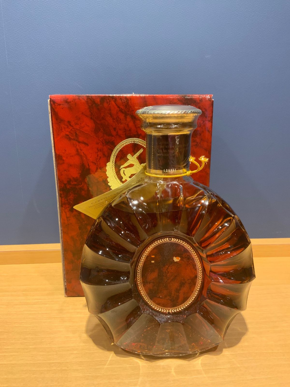 レミーマルタン XO スペシャル 700ml 箱付 - LIQUORJOY - メルカリ
