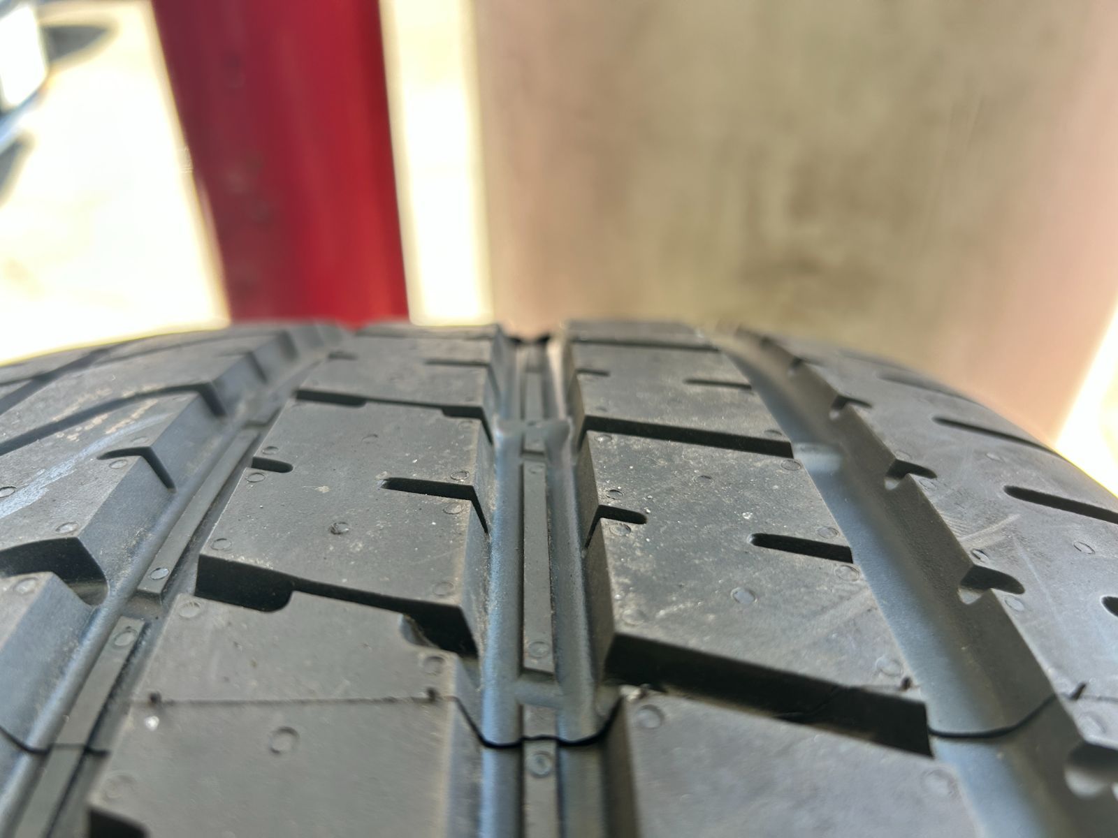 ピレリ Pゼロ 275/35ZR21 新品未使用タイヤ 1本 - メルカリ